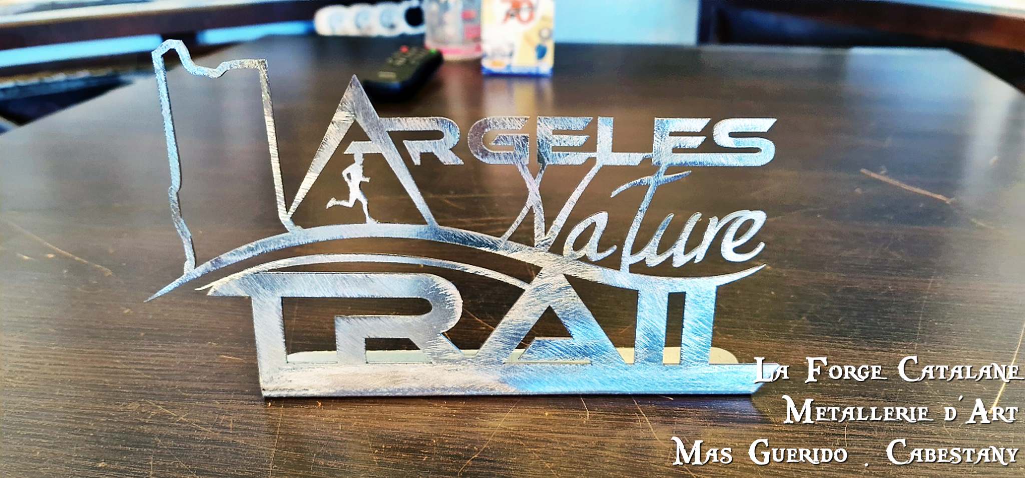 trophe en decoupe laser forge catalane.jpg